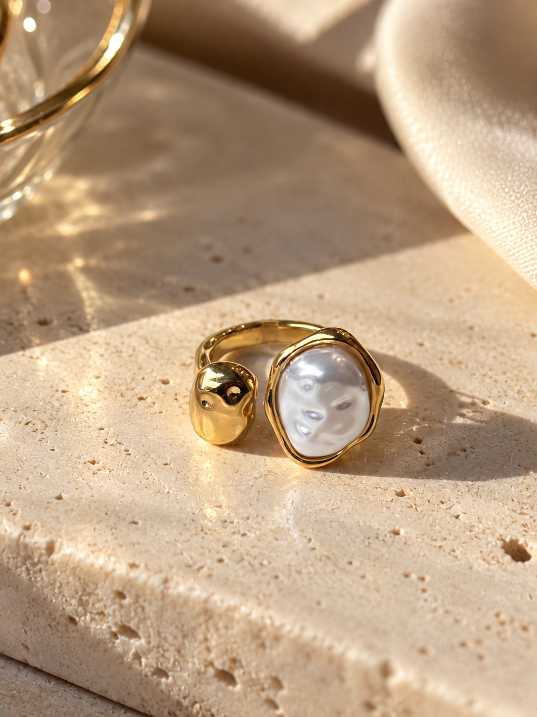 Luna pearl