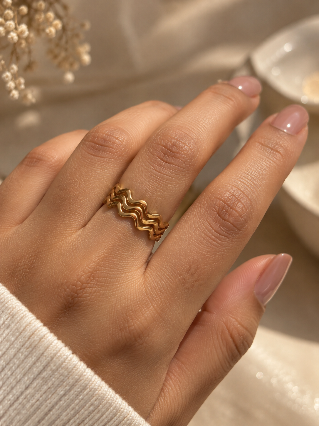 Trinity wave ring