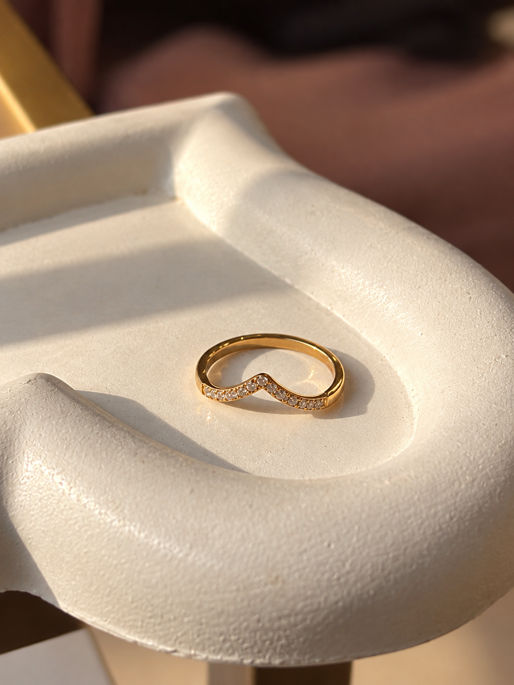 Vee ring
